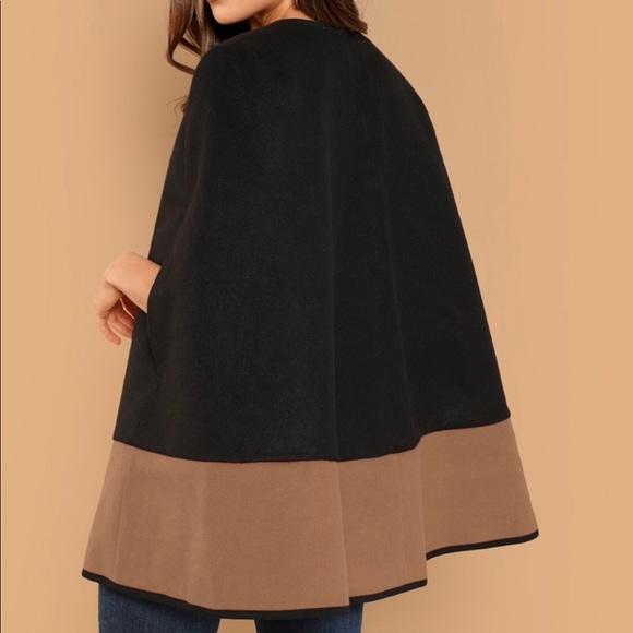 STRIKING cape style coat - Picture 3 of 5